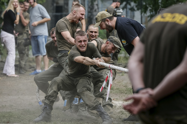 Свободные радикалы. Как украинские националисты превратили добровольческий батальон «Азов» в теневое государство