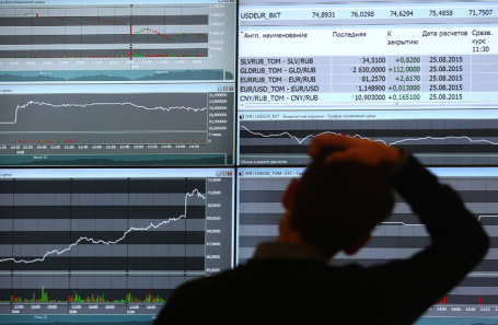 Снижение доллара и евро на Мосбирже и рост цен на нефть. Обзор финансового рынка от 24 августа