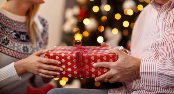Почему дарить подарки полезно для здоровья
