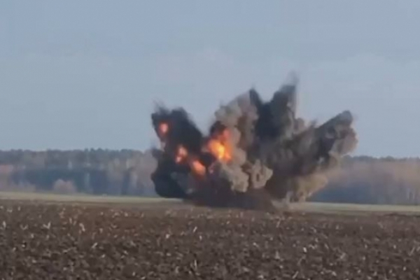 Взрыв украинской ракеты ЗРК С-300 упавшей в Белоруссии показали на видео