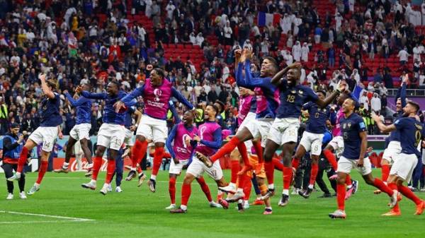 Англия — Франция: лучшие моменты матча ЧМ 2022 по футболу 10 декабря, смотреть голы и обзор