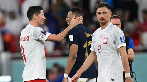 Франция обыграла Польшу и вышла в четвертьфинал ЧМ-2022
