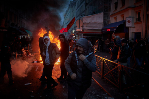Убийство курдов и атака на полицейских. Что произошло в центре Парижа 