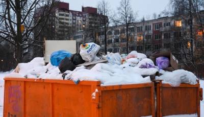 Долги россиян за вывоз мусора превысили 90 миллиардов рублей
