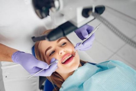 Врач-стоматолог Мелехова развенчала мифы об установке зубных имплантатов