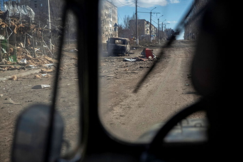 «Потеряны лучшие бригады, Киев готовит сдачу». Что пишут западные СМИ про битву за Артемовск 
