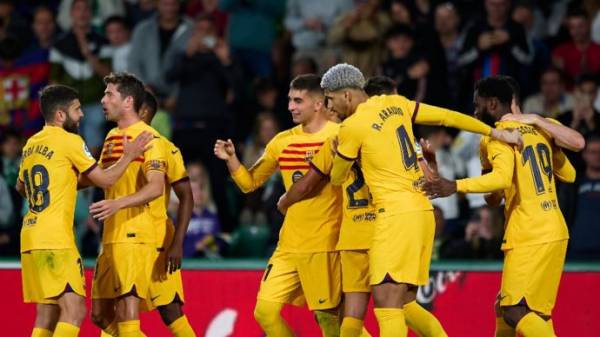 «Барселона» забила четыре мяча «Эльче» в гостевом матче чемпионата Испании