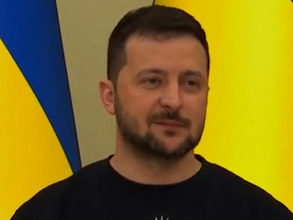 Зеленский сделал заявление о контрнаступлении ВСУ с циничной улыбкой перед камерой (ВИДЕО)