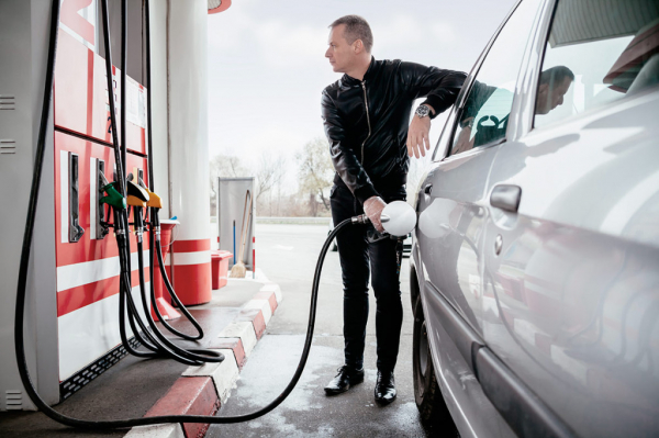             «Потенциал для роста цен есть». Что будет со стоимостью бензина в мае        
