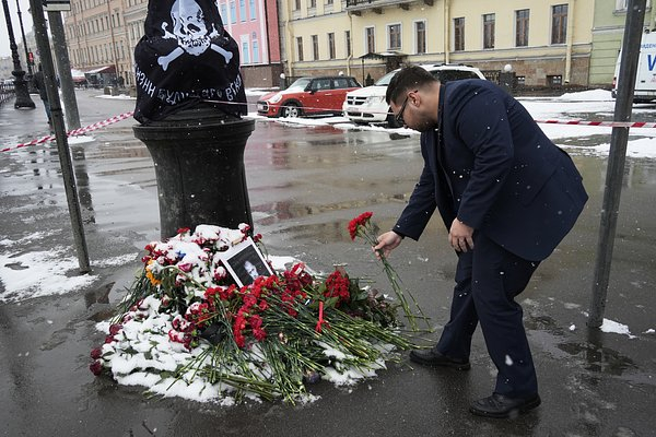 «Здесь мое место, и это правильно» Тюрьма, ополчение, Донбасс. Чем запомнился погибший военкор Владлен Татарский?