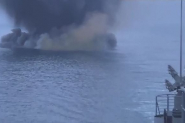 Опубликованы кадры нападения на российский военный корабль "Иван Хурс"
