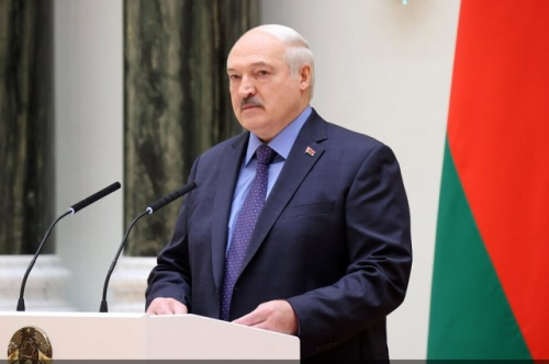 
        Лукашенко считает, что Белоруссии не придется применять ядерное оружие            
