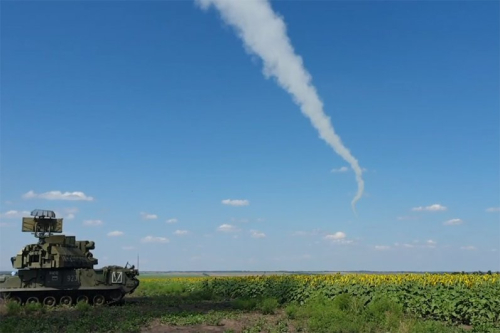         Ракетный удар уничтожил аэродром под Киевом.        Сводка СВО на 27 августа    