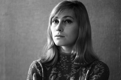 «Любимицей народа была». Умерла Ирина Мирошниченко 