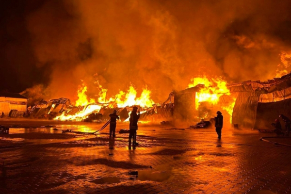 Масштабный пожар на складе в Виннице, сообщается о возможной детонации