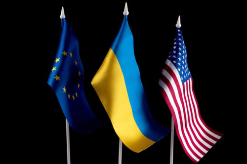 
        Не потянули. США и Евросоюз сократят военную поддержку Киева    