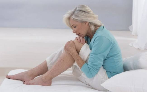 Боль в коленях у людей среднего возраста